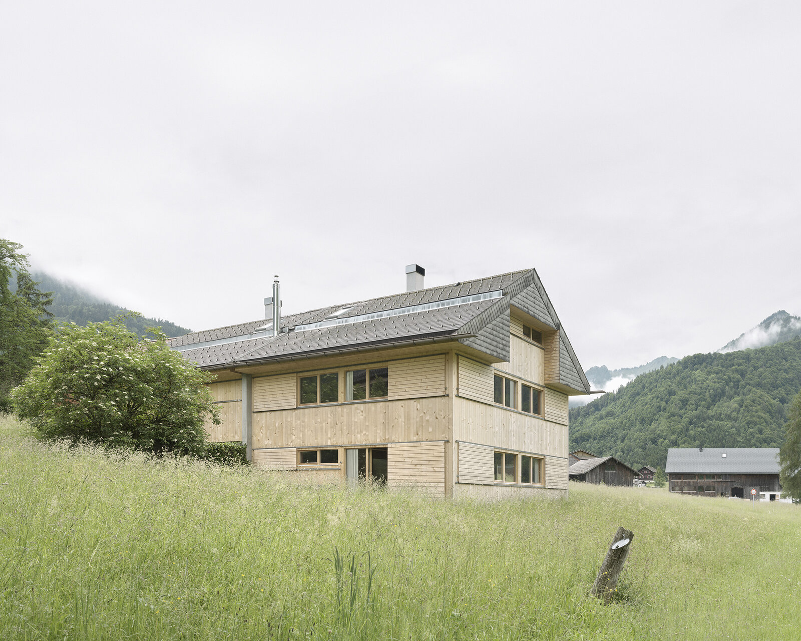 Das Mellauer Haus, Außenansicht